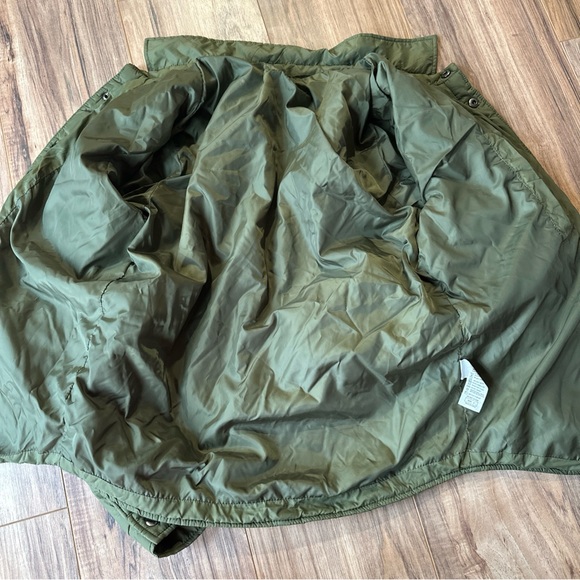 United Colors of Benetton Lightweight Packable puffer Coat Jacket Green Small - Picture 7 of 9